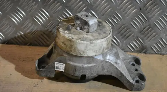 Mercedes-Benz C W206 Engine mount vacuum valve A206240050155595