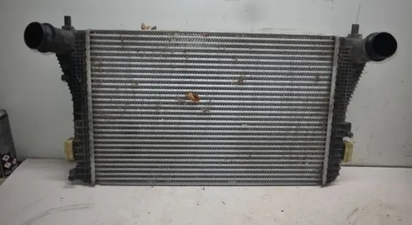 Volkswagen Tiguan Intercooler radiator 3C0145805AM