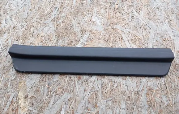 Hyundai i30 Front sill trim cover 858802R000