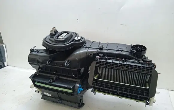 Seat Leon (5F) Heater blower radiator 5Q1820005AD