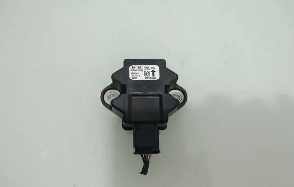 Hyundai Santa Fe ESP acceleration yaw rate sensor 956902B100 6181050007