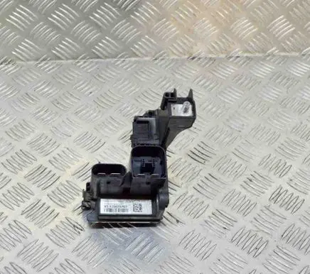 BMW 2 F22 F23 Current control relay 935615701 9356157