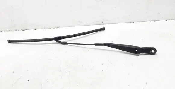 Mercedes-Benz S W220 Front wiper blade arm A2208201744