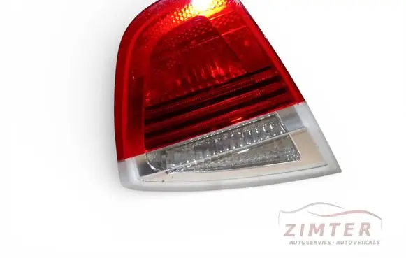 BMW 3 E90 E91 Tailgate rear/tail lights 6937459 1090028
