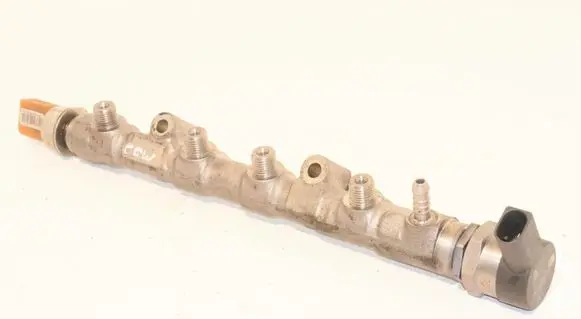 Seat Ibiza IV (6J,6P) Fuel main line pipe 057130090T 057130764AB