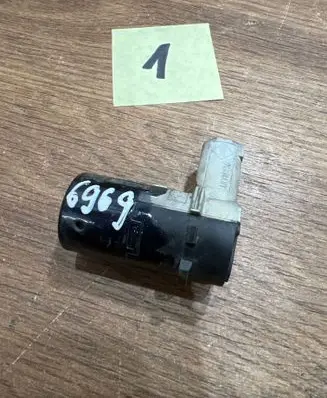 BMW 5 E60 E61 Parking PDC sensor 4687491