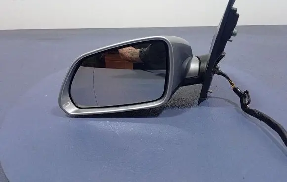 Volkswagen Polo IV 9N3 Front door electric wing mirror 