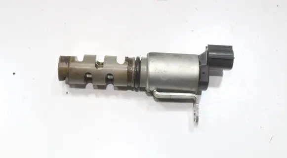 Lexus CT 200H Camshaft speed sensor 337010