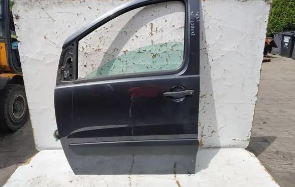 Peugeot Expert Front door