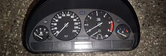 BMW 5 E39 Speedometer (instrument cluster) 110008735 18375675