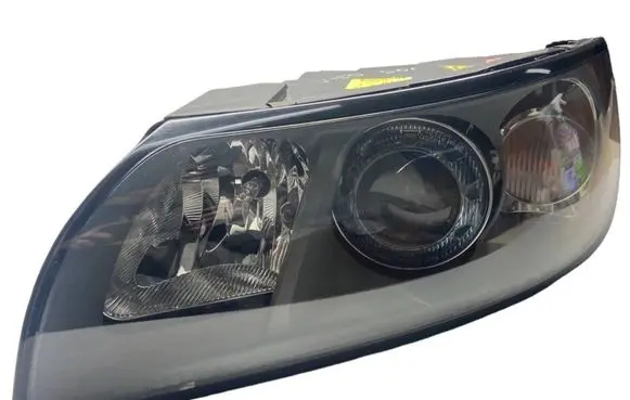 Volvo V50 Headlight/headlamp 30698889 0301198273