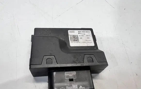 Audi A4 S4 B9 Fuel injection pump control unit/module 8W0906093E
