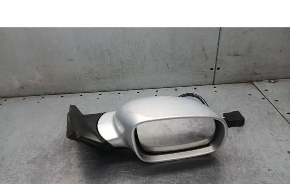 Volkswagen PASSAT B5 Front door electric wing mirror