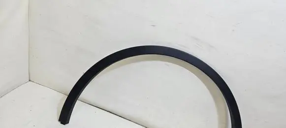 Tesla Model Y Fender trim (molding) 1658692-00-a
