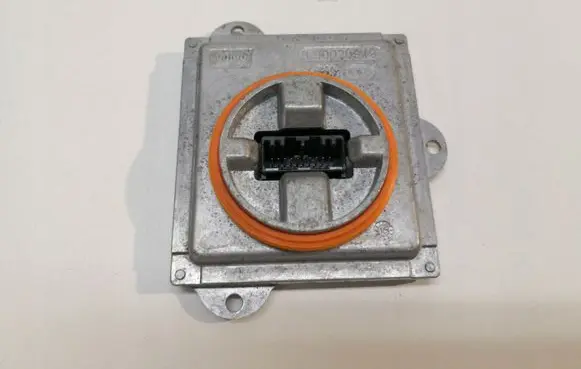 BMW X1 E84 LED ballast control module L900221969