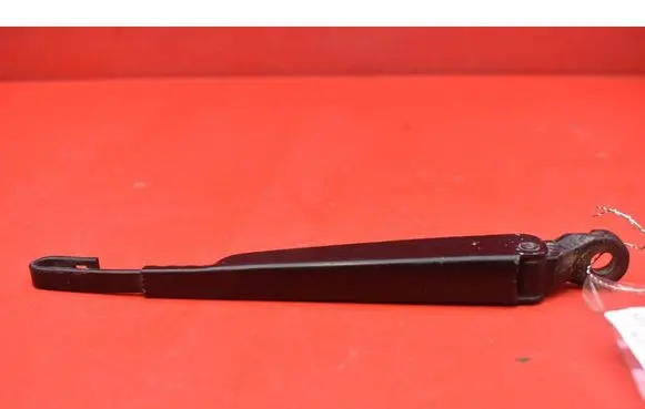 Ford Focus C-MAX Rear wiper blade arm 3M5117526AA