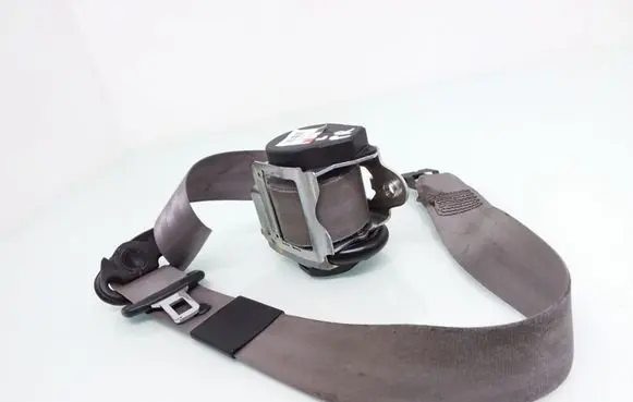 Audi A4 S4 B7 8E 8H Front seatbelt 8E0857705F 601917100C