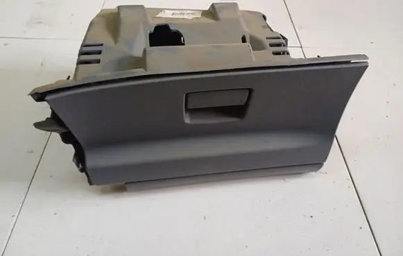 Ford S-MAX Glove box 6H21U06010