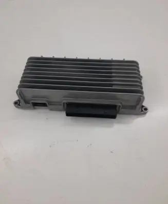 Audi A6 S6 C6 4F Sound amplifier 4F0910223M 4F0035223N