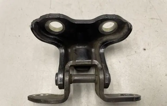 Rear door upper hinge