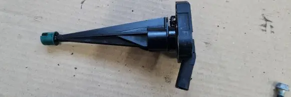 Audi A4 S4 B9 Oil level sensor 07P907660 6PR01041807