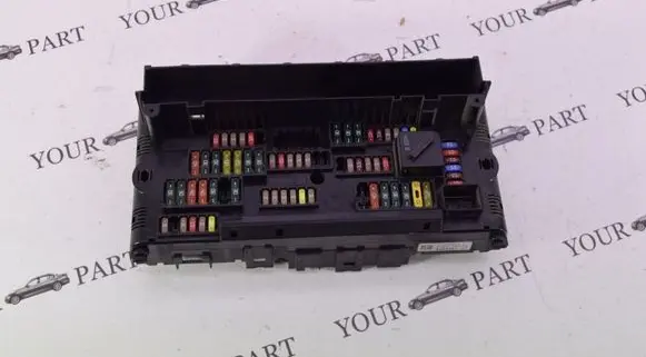 BMW 5 F10 F11 Fuse module 9234421