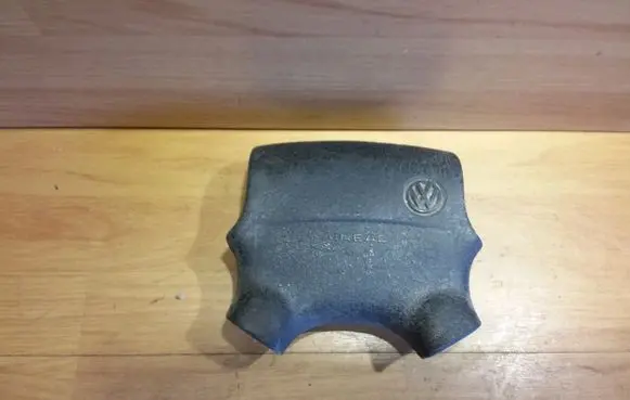 Volkswagen PASSAT B3 Steering wheel airbag 3A0880201
