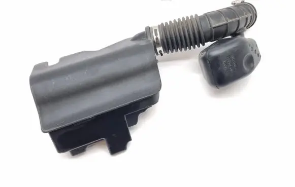 Chevrolet Volt II Air intake duct part 23126591