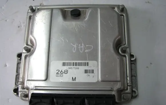 Mitsubishi Carisma Engine control unit/module 0281010437