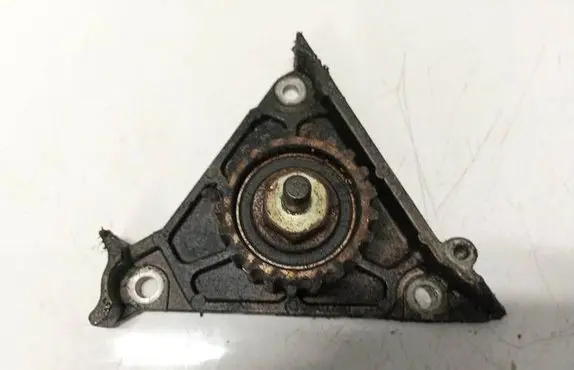Renault Laguna I Engine mounting bracket 7700857878