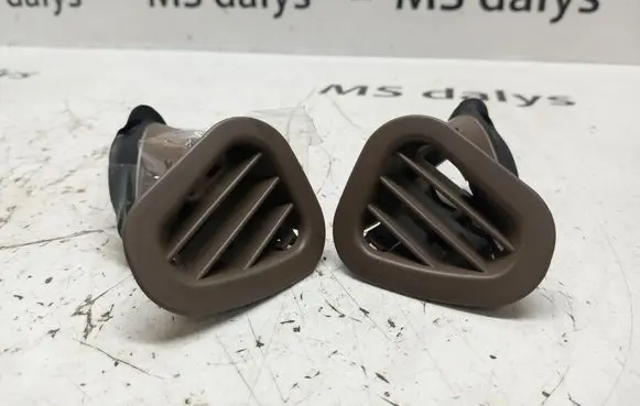Mercedes-Benz ML W164 Dashboard air vent grill cover trim A1648301454 1648301454 A1648301354