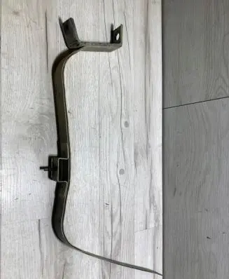 Mitsubishi Pajero Fuel tank mounting bracket 872z554892