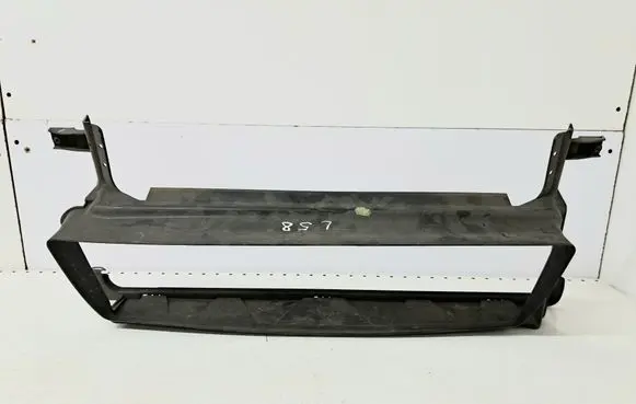 Volvo V50 Intercooler air channel guide 31283503