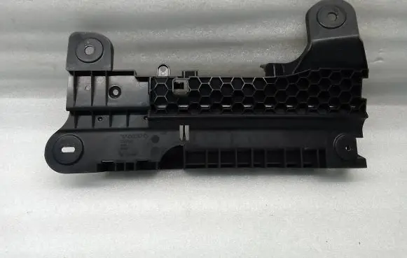 Volvo S90, V90 Other engine bay part 31350494