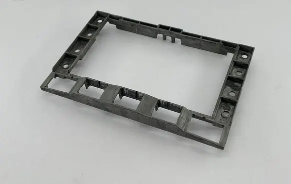 Volkswagen Touareg I Radio/GPS head unit trim 7L6857318