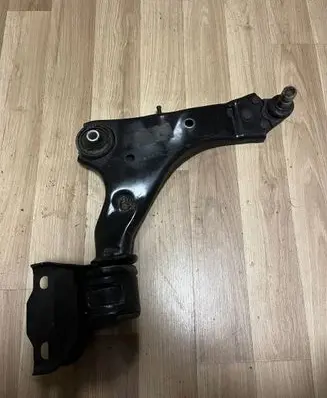 Land Rover Discovery Sport Front lower control arm/wishbone FK723A052 T033A