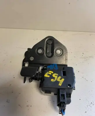 Skoda Octavia Mk2 (1Z) Tailgate/trunk/boot lock/catch/latch 1Z0827511C