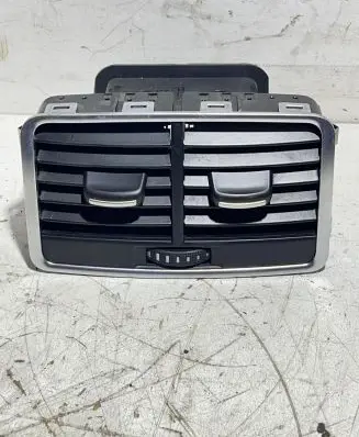 Audi A6 S6 C6 4F Rear air vent grill 4F0819203C