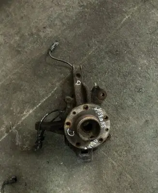 Renault Megane III Front wheel hub