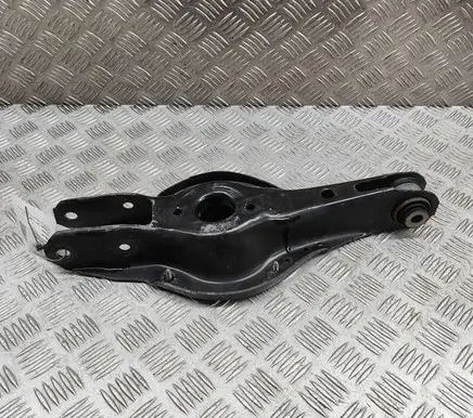 BMW 2 F22 F23 Rear upper control arm/wishbone 6867540 6867541
