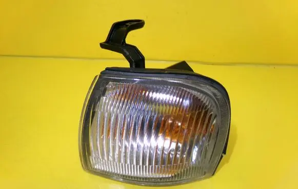 Suzuki Baleno EG Front indicator light 21032018