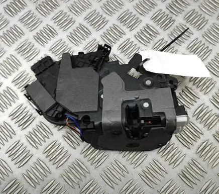 Land Rover Defender Tailgate/trunk/boot lock/catch/latch L8B2404D88AB L8B226412AA