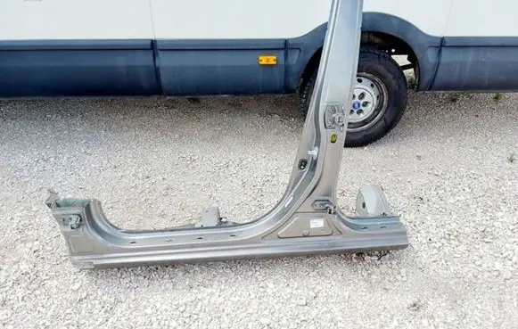 KIA Soul Pillar (middle) 
