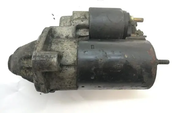 Volkswagen PASSAT B5 Starter motor 06B911023