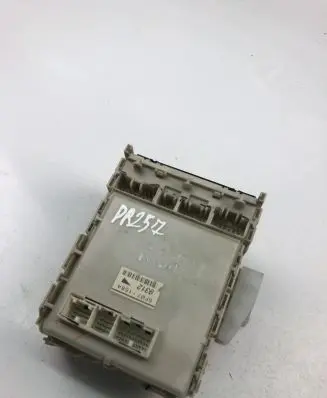 Toyota Prius (XW20) Fuse box set 9139A