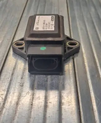 Volvo V50 ESP acceleration yaw rate sensor 0265005241 46803379 0011836