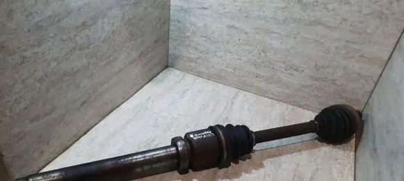 Volvo V50 Front driveshaft 