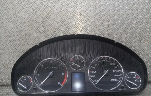 Peugeot 407 Speedometer (instrument cluster) 9658138280
