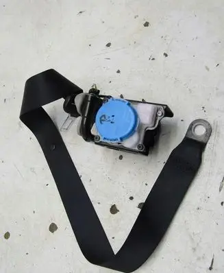 Suzuki Swift III Front seatbelt KRIS235789