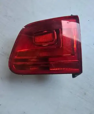 Volkswagen Tiguan Tailgate rear/tail lights 178957